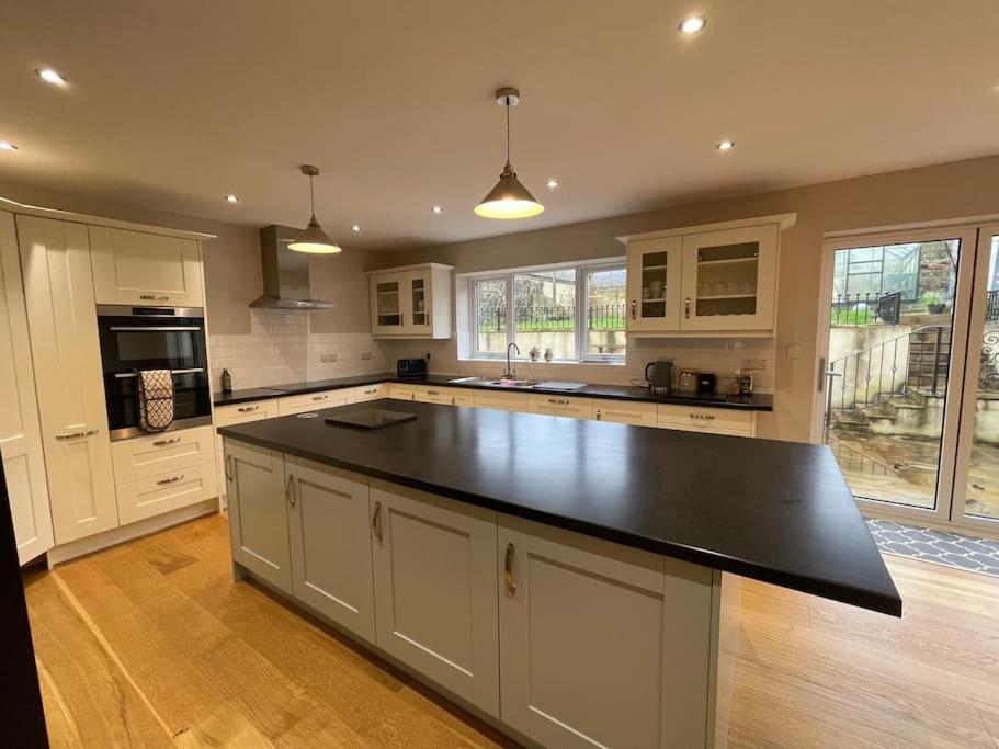 Modern And Cosy 4 Bedroom Home In The Mendip Hills, North Somerset Axbridge Exterior foto